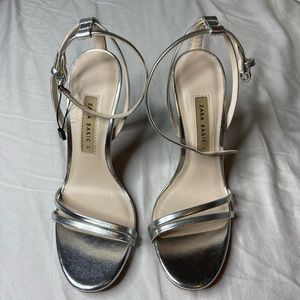 Brand new never got chance to wear